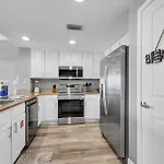 Grandview East 302 - Sandscape