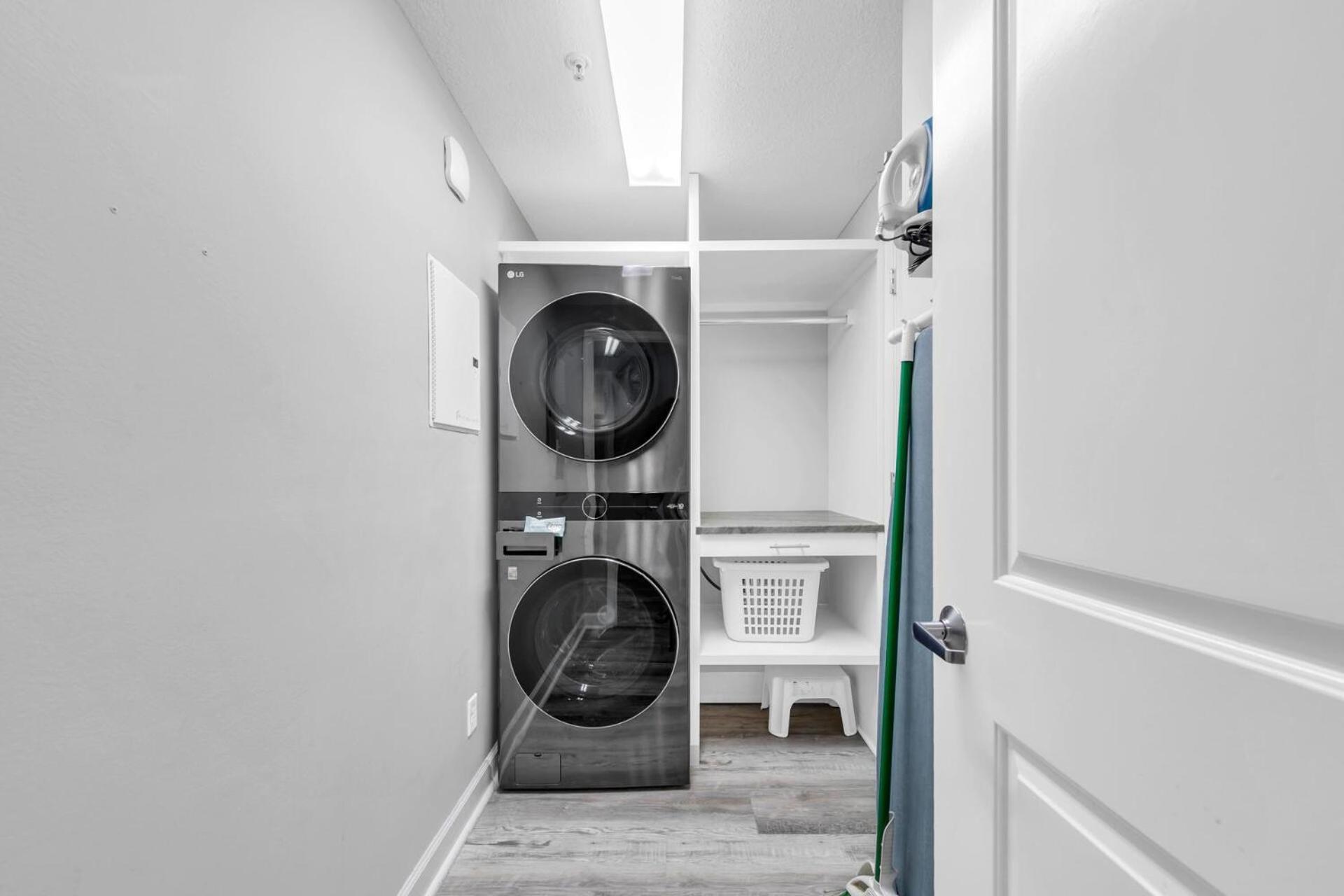Grandview East 302 - Sandscape Apartment