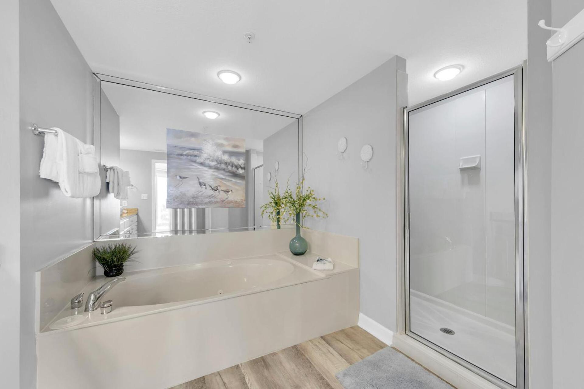 Apartment Grandview East 302 - Sandscape *