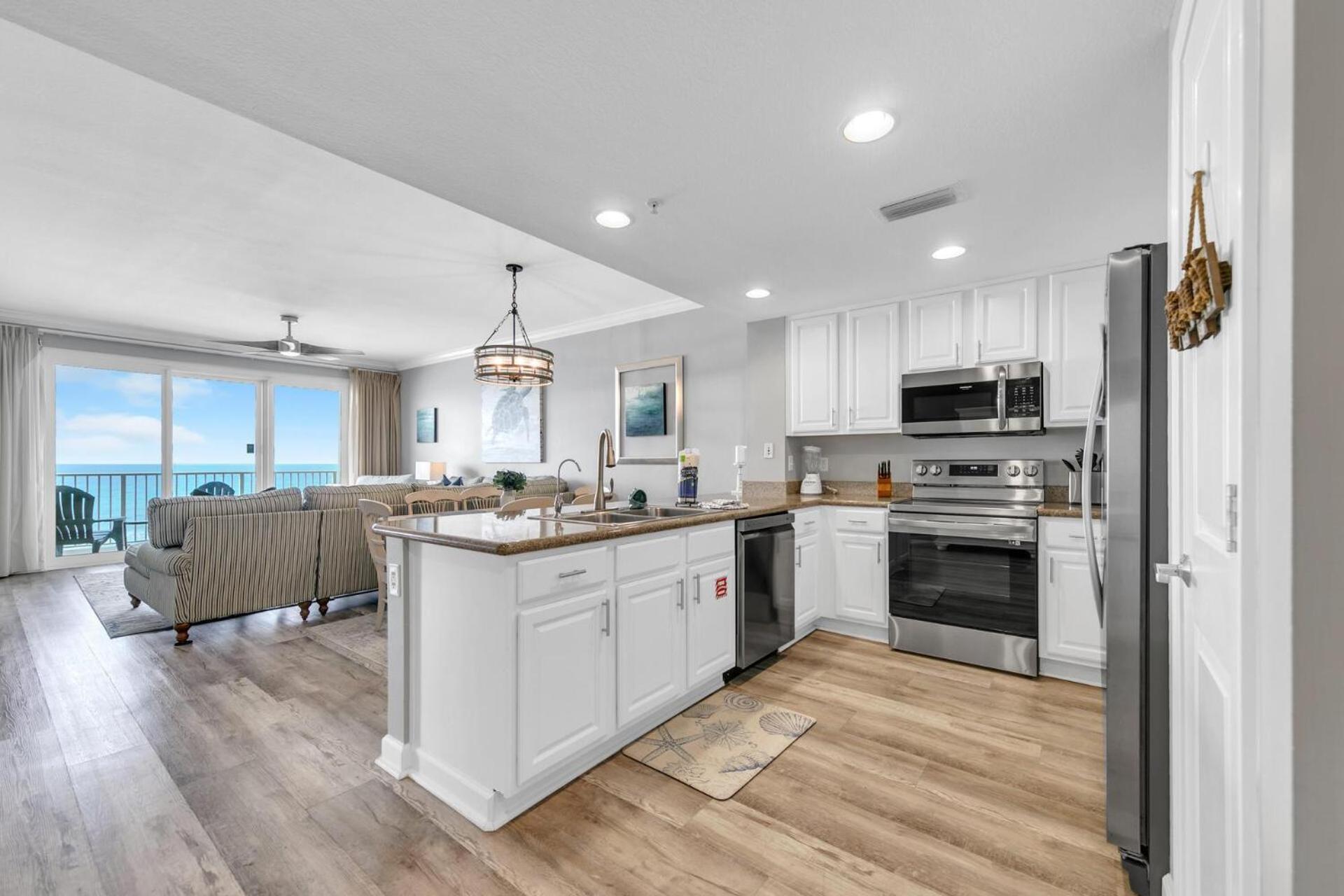 Grandview East 302 - Sandscape Apartment *